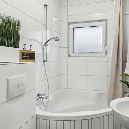 2 I 55sqm I Parking * Duisburg